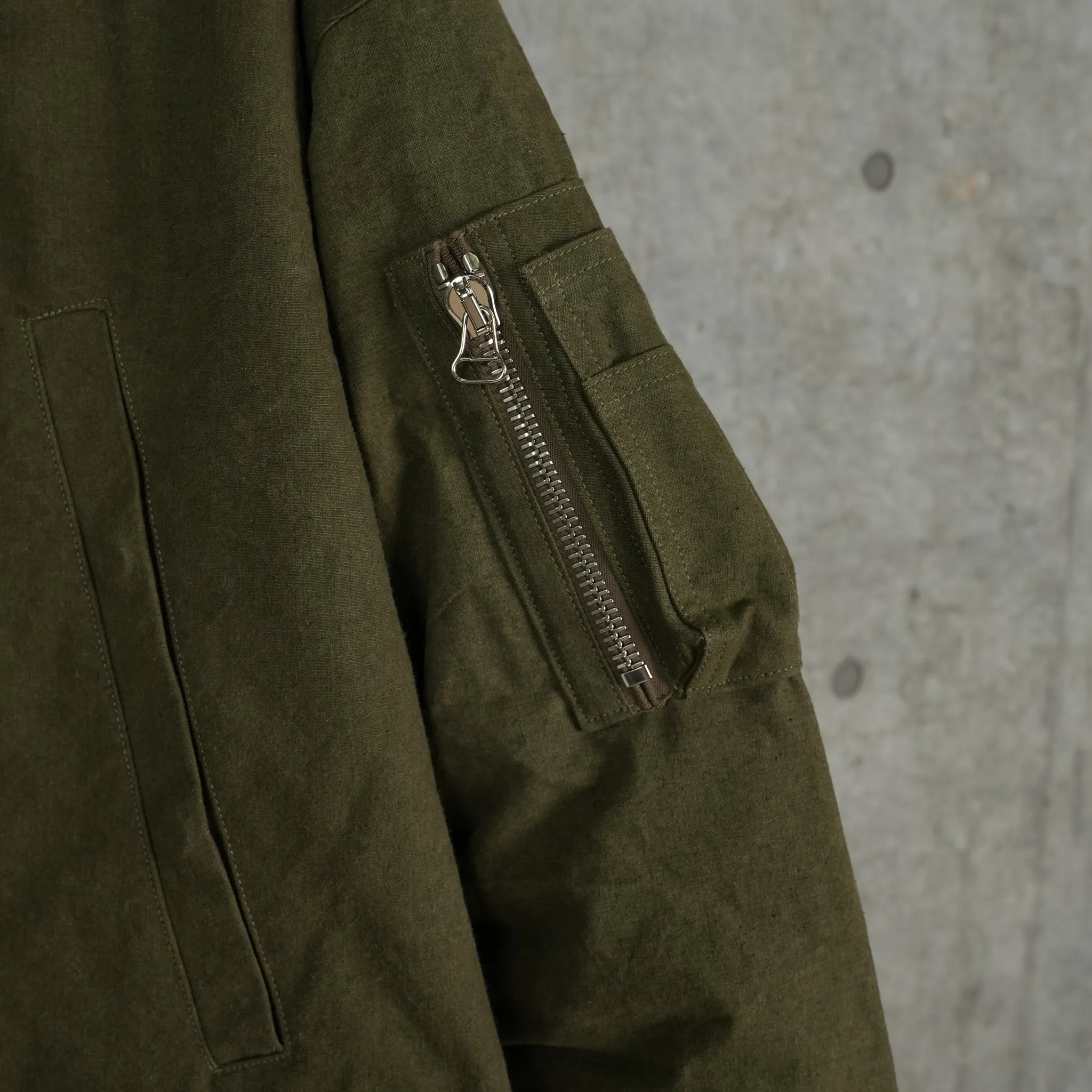 HOODED DOWN COAT / KHAKI