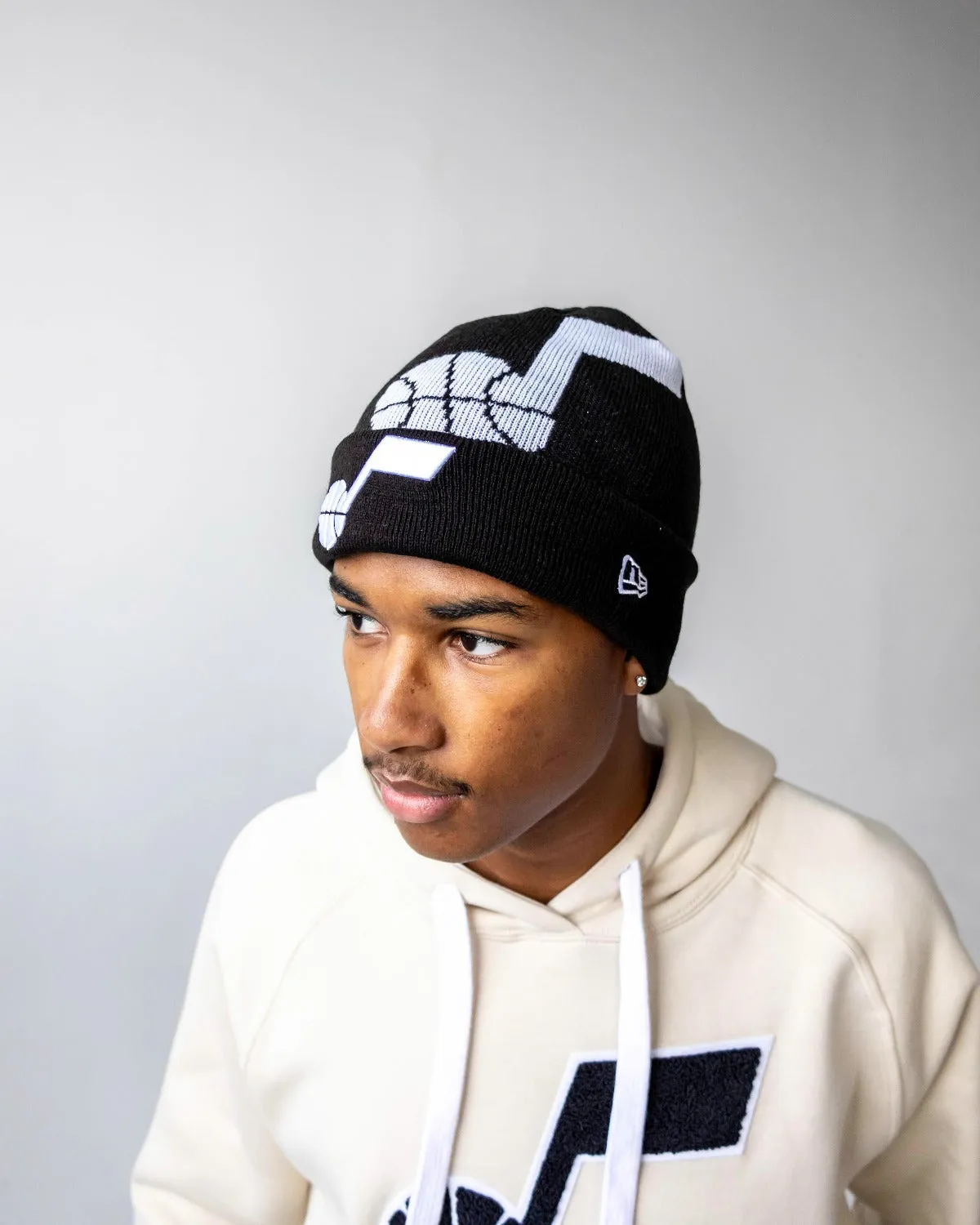 Oversized Note Beanie - Black - Remix - New Era