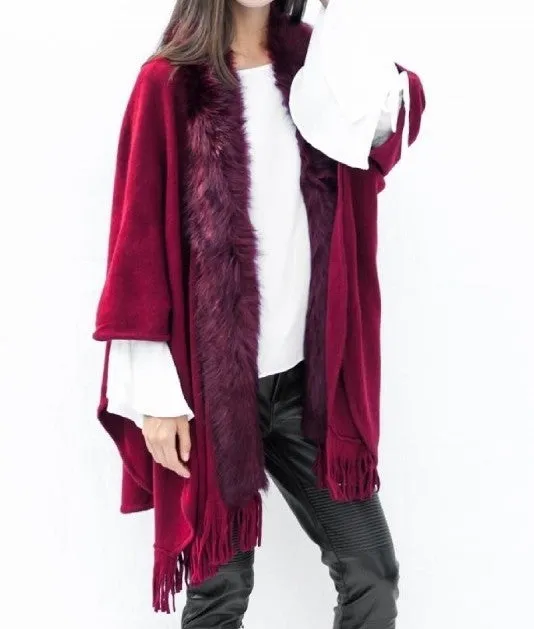 Raw Moda Fur Cape Pancho