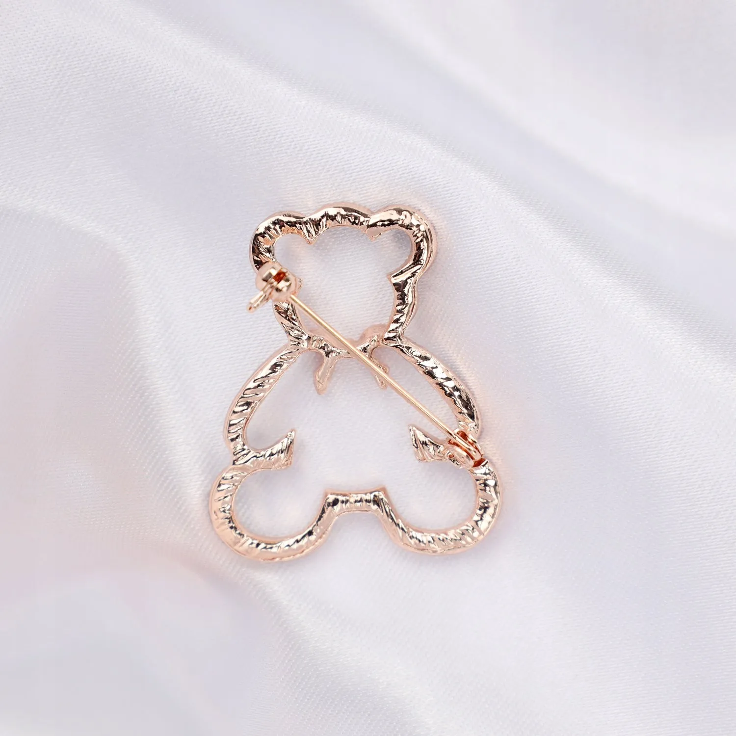 Teddy bear with a bow - rose gold brooch